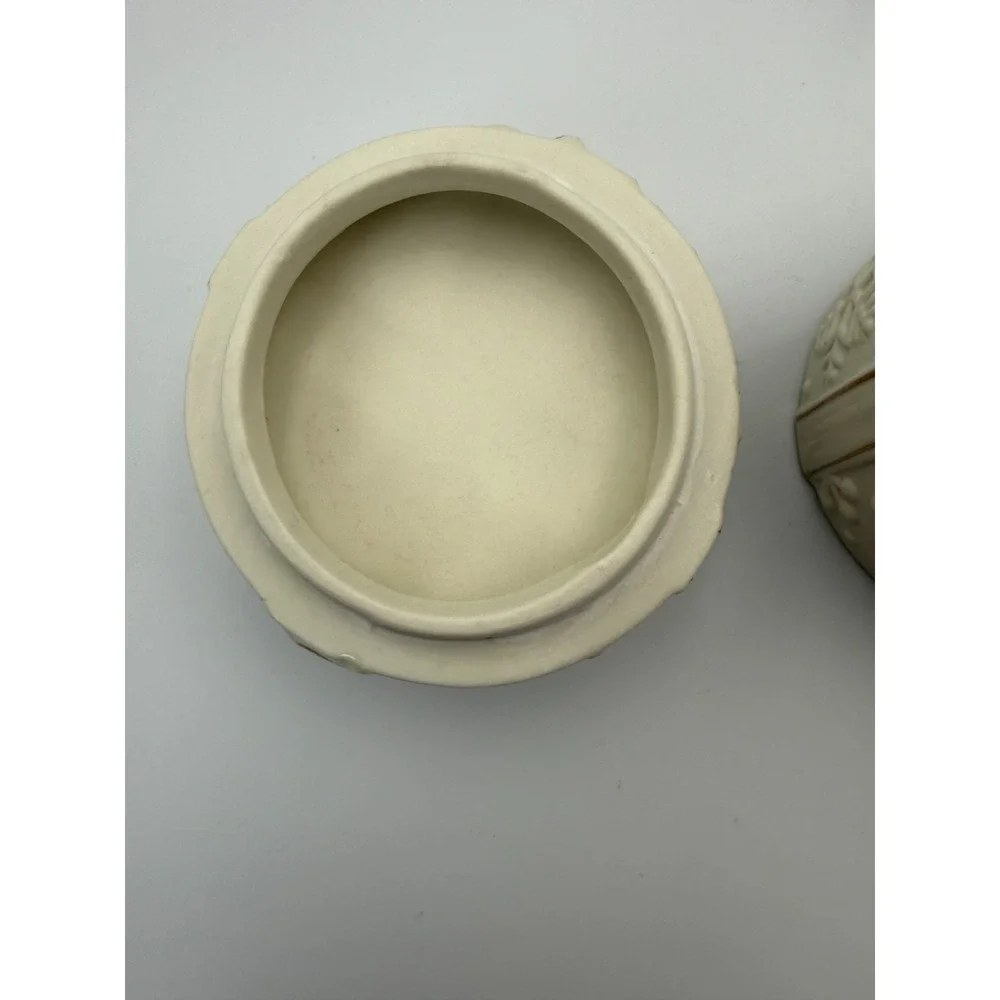 Bisque Porcelain w/Gold Accents Trinket Box Bow Snowflake 3.75 in H, 3.25 in D